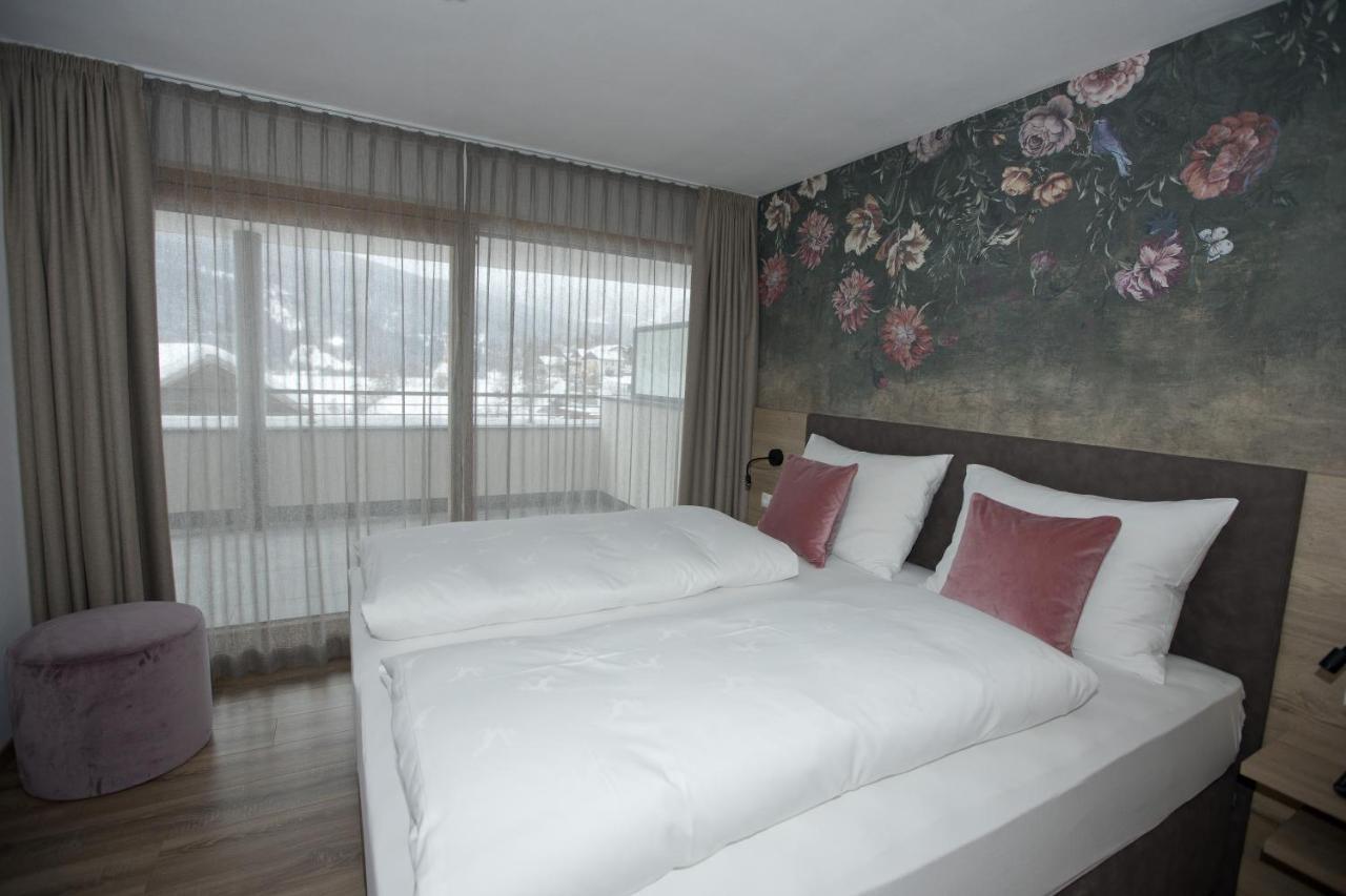 Hotel Goldener Adler Курон-Веноста Экстерьер фото