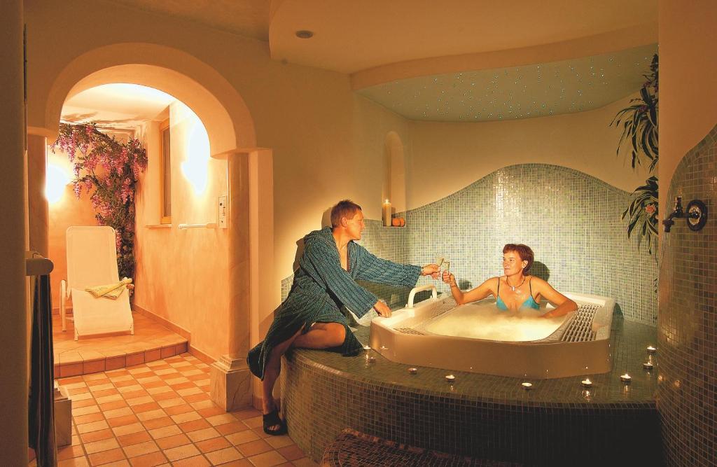 Hotel Goldener Adler Курон-Веноста Экстерьер фото